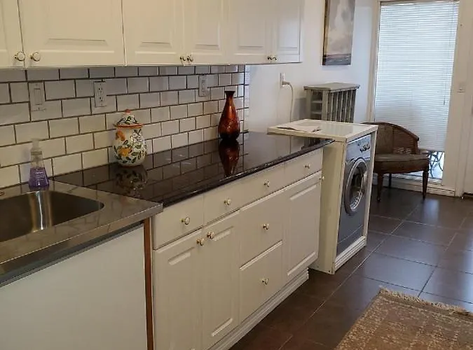 Desert Rose - Private One Bedroom In Old Town Apartment *