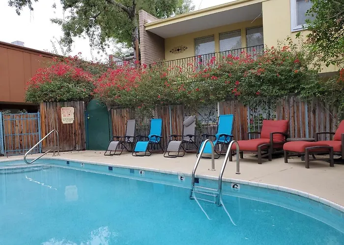 Desert Rose - Private One Bedroom In Old Town Apartment